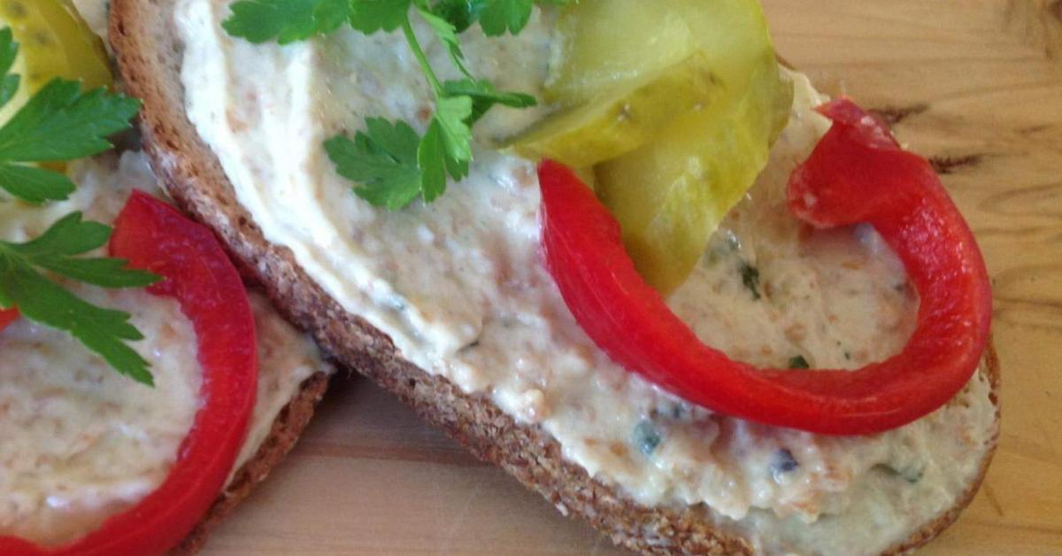 Vegetarian Liver Wurst Coarse by krautermix. A Thermomix ® recipe in the category Sauces, dips