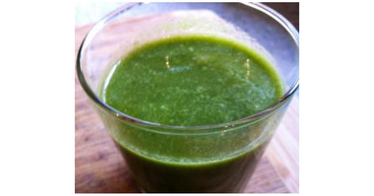 Apple and Strawberry Green Juice by Thermovixen Cass. A Thermomix