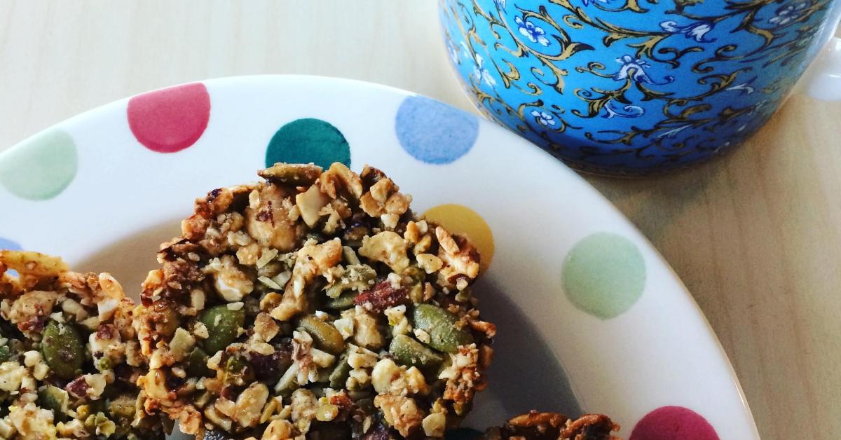 Maple Nut Clusters by ThermoPixie. A Thermomix ® recipe in the category Desserts & sweets on www