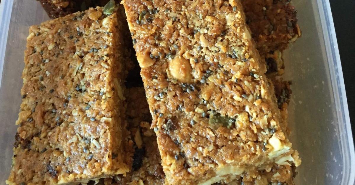 Muesli Bars by angemcgaffin. A Thermomix ® recipe in the category