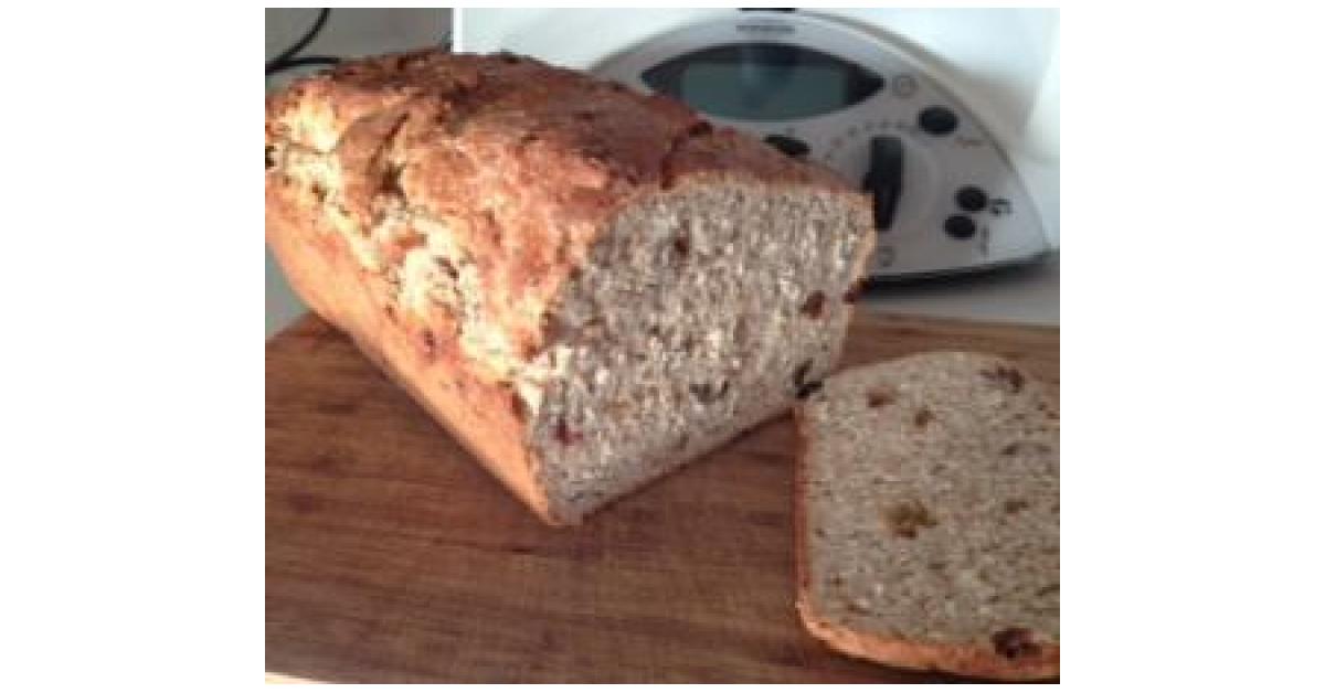 Oat and Raisin Bread by Tanja Ruehl. A Thermomix ® recipe in the