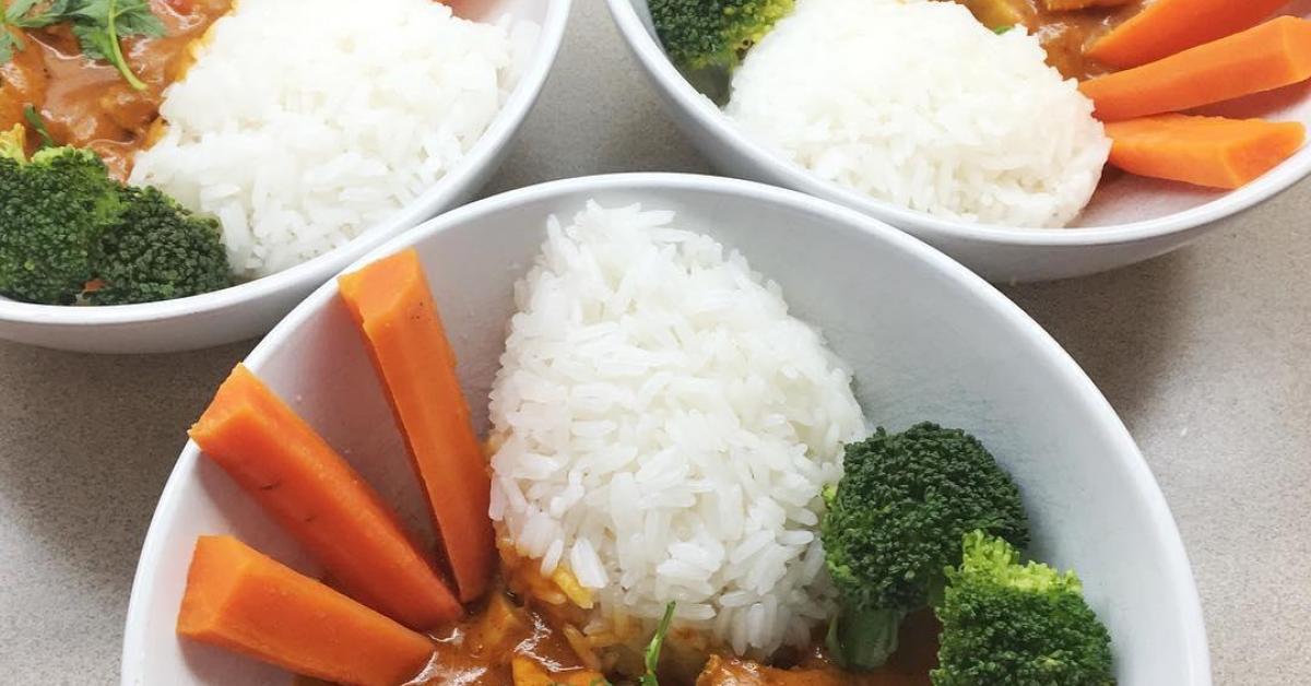 Butter Chicken with steamed vegetables by Mhetti. A Thermomix ® recipe in the category Main