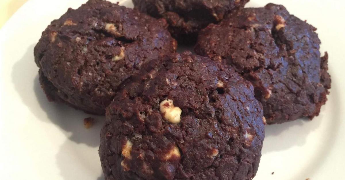 'Healthier' Triple Chocolate Brownies by Reeanneb. A Thermomix ® recipe in the category Baking