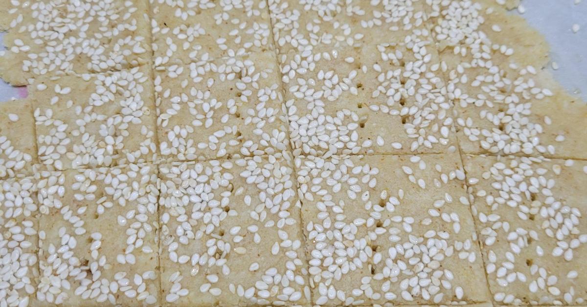 Keto microwave crackers by chippa. A Thermomix ® recipe in the category