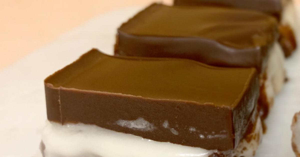 Low Fodmap Chocolate & Peppermint Slice Gluten Free Lactose Free by