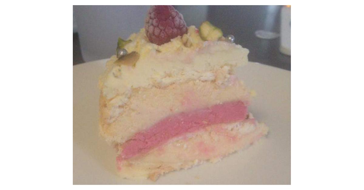 Raspberry & Vanilla Vacherin by Moosey'sMum. A Thermomix ® recipe in