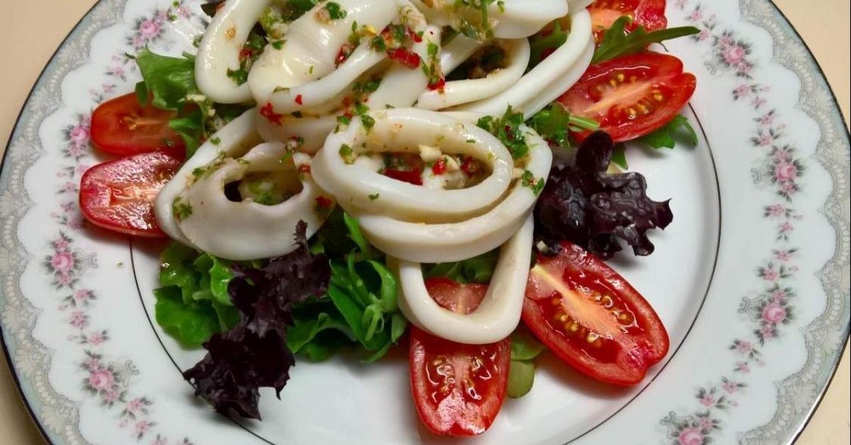 Calamari with Lemon Lime and Chilli Sauce by vintage65. A Thermomix