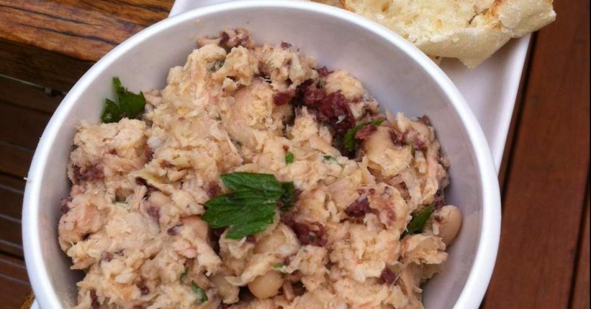 italian white bean and tuna dip by mysydneythermomix. A Thermomix