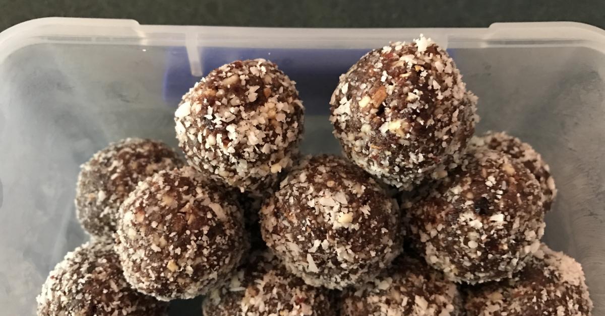 Cranberry and Cashew Protein Balls by TrixieMixie. A Thermomix ® recipe