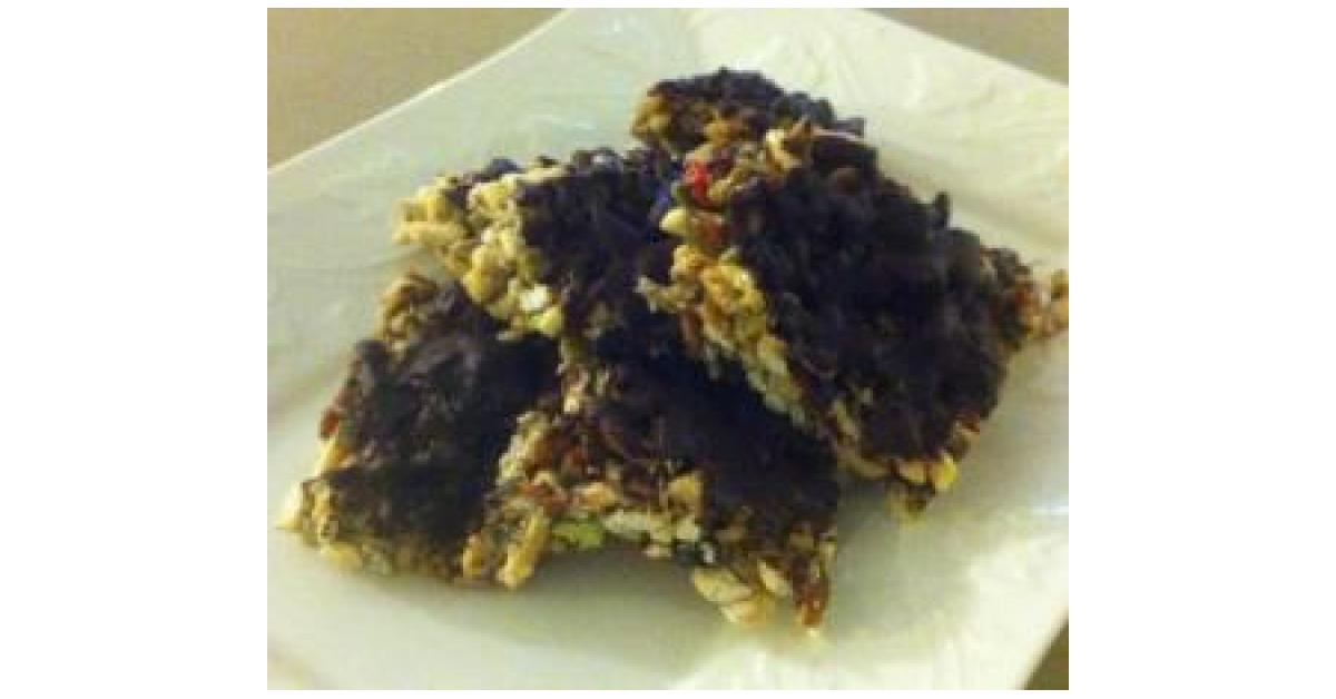 Sesame & Tahini puffed rice bars with dark chocolate. by Dionmoore. A