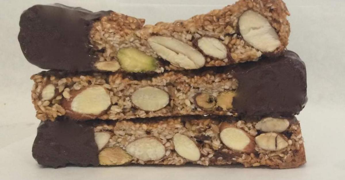 Sesame and Nut Bars by Kate_L. A Thermomix ® recipe in the category Baking sweet on www