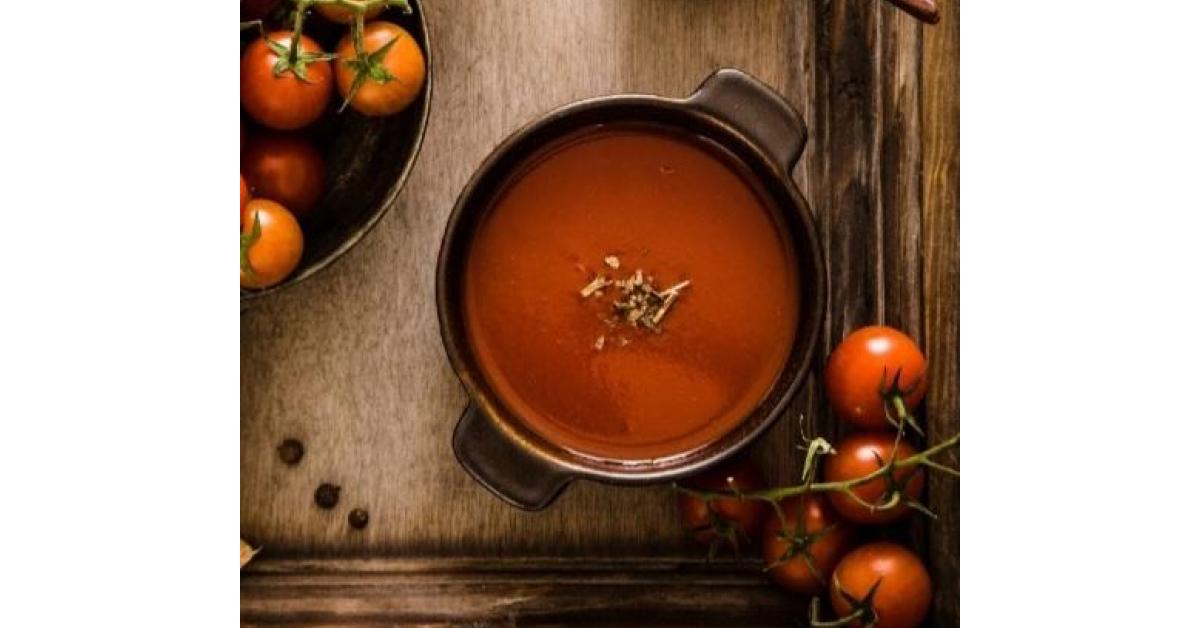 Roasted Capsicum, Tomato and Red Onion Soup by SamO. A Thermomix ® recipe in the category Soups