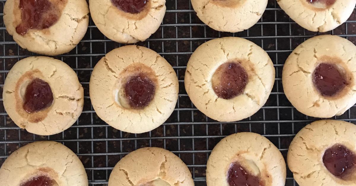 Foundation Biscuit Mixture (JAM DROPS) by BEmer. A Thermomix ® recipe