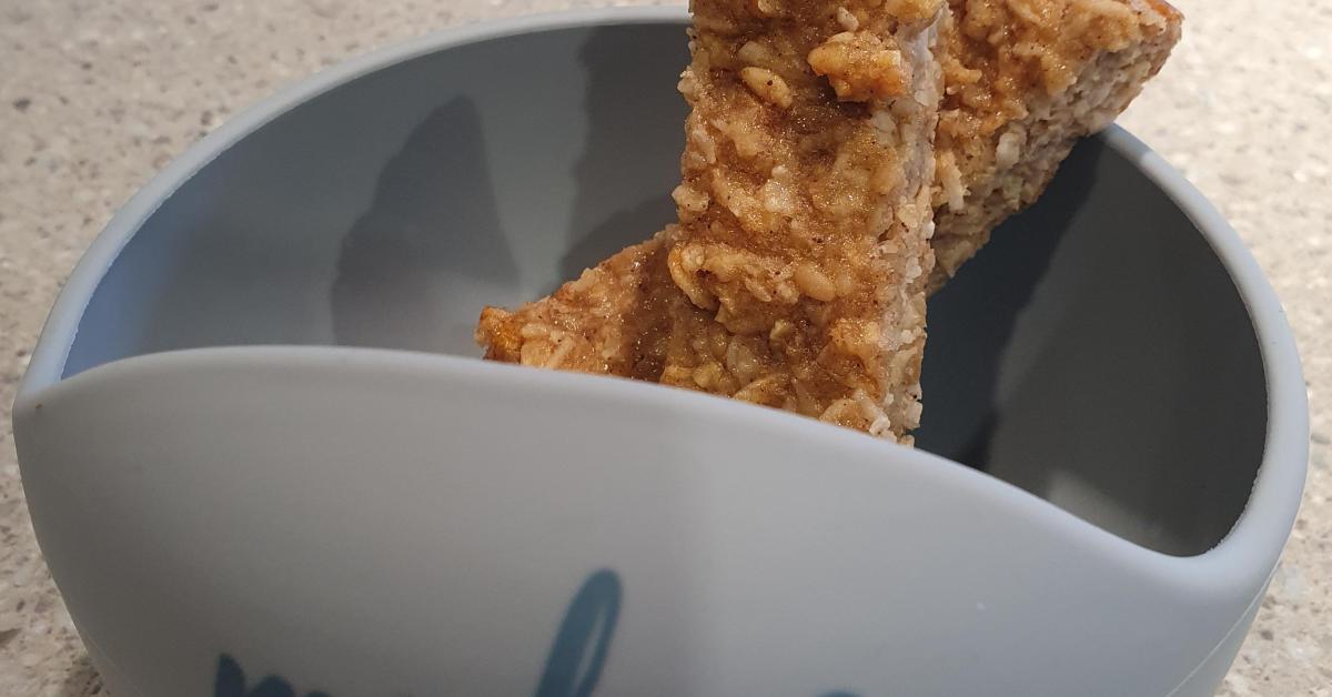 Banana snack bar by Kate.thermomix.consultant. A Thermomix ® recipe in