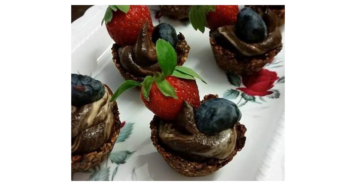 Primal/Paleo Chocolate Avocado Mousse Tarts by The Cook in the Hat. A
