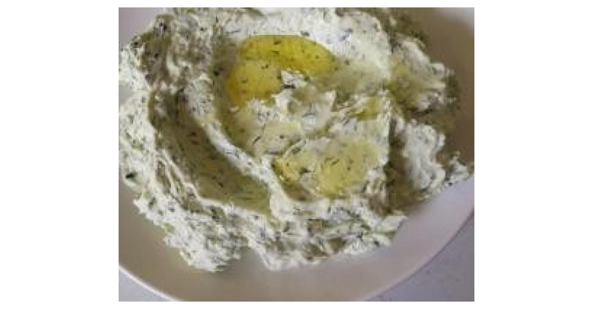 Turkish haydari (thick yoghurt dip) by wilkiebarkid. A Thermomix ® recipe in the category Sauces