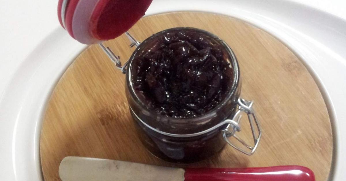 Red Wine Onion Jam by Jacannwilson. A Thermomix ® recipe in the