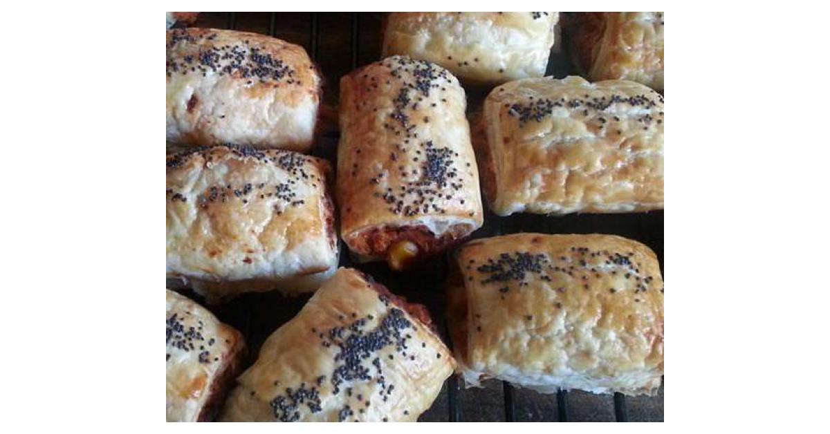 Vegetarian Sausage Rolls by Rachi. A Thermomix ® recipe in the category Baking savoury on www