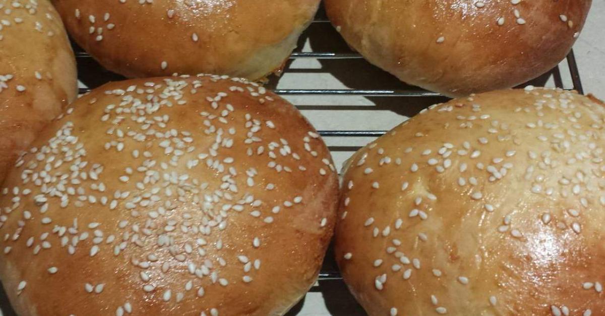 Hamburger Buns by The Power of Real Food. A Thermomix ® recipe in the