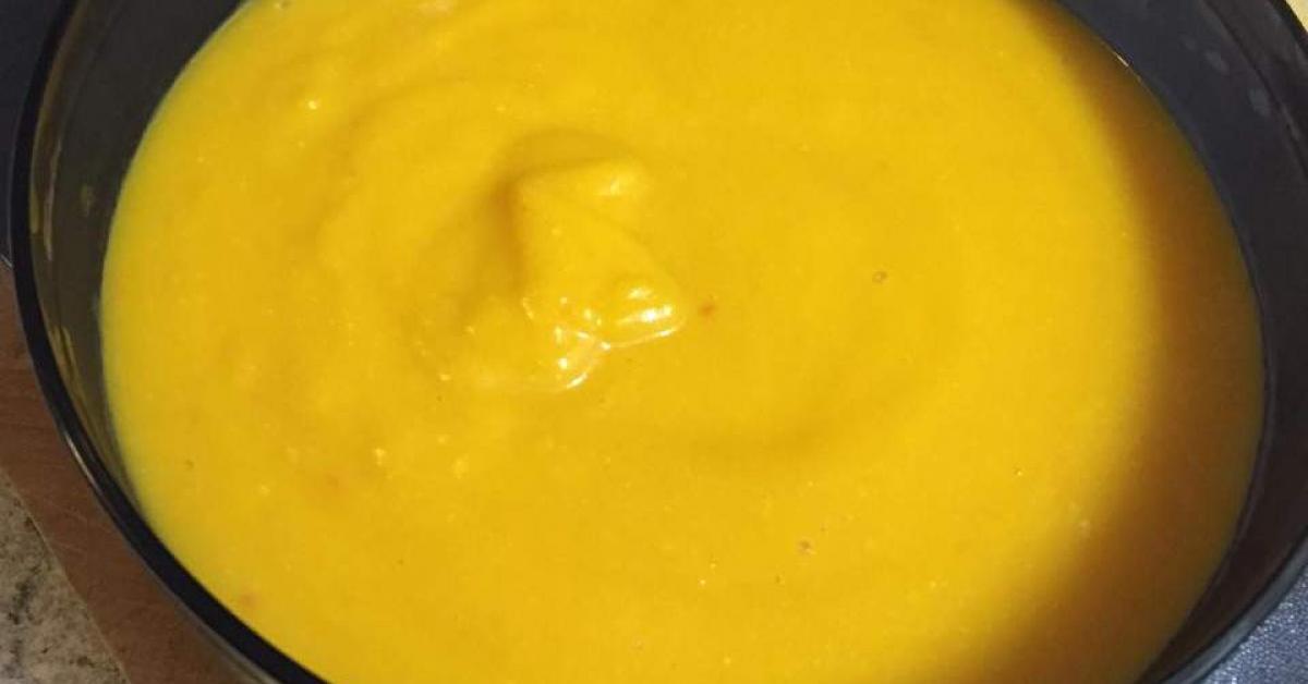 Weight Watchers "Pumpkin and capsicum soup" by laurenlappin. A