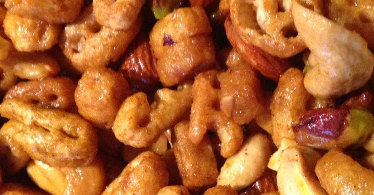 Nuts & Bolts by MissK8. A Thermomix ® recipe in the category Baking