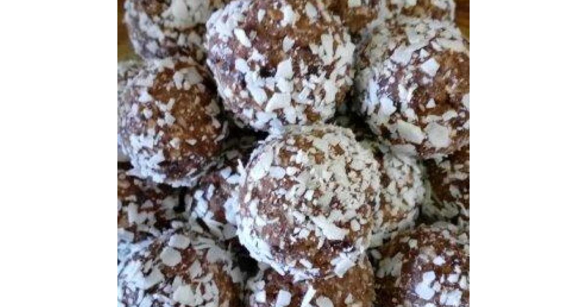 Choc Peppermint Bliss Balls by JodieMU. A Thermomix ® recipe in the