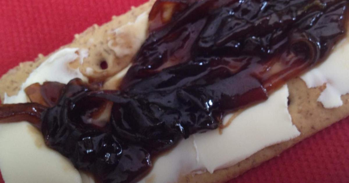 Onion and Sage Jam by Nell. A Thermomix ® recipe in the category Sauces