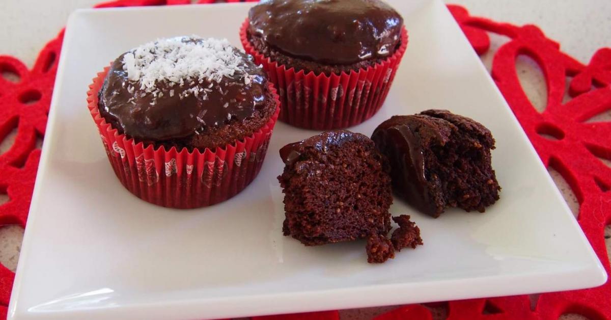 Chocolate Chia Fudge Cakes by Mere Morsels. A Thermomix ® recipe in the