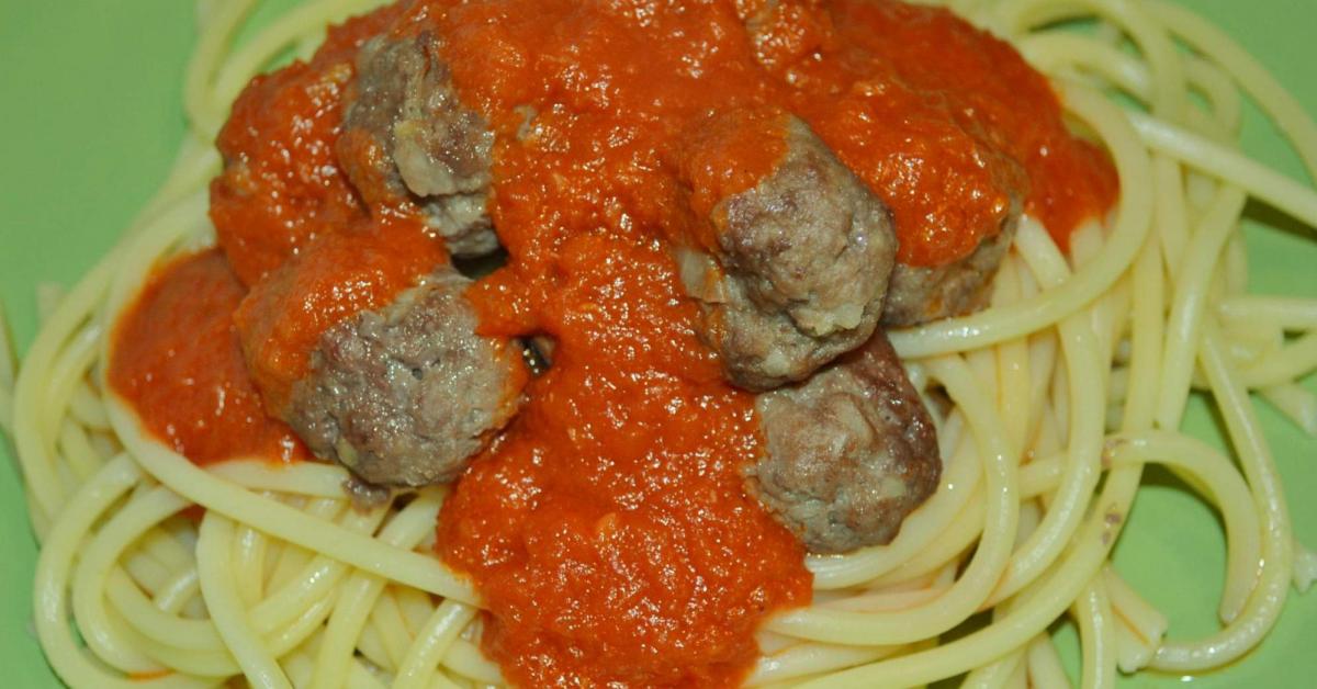 Spaghetti and Meatballs by Caseyjones. A Thermomix ® recipe in the