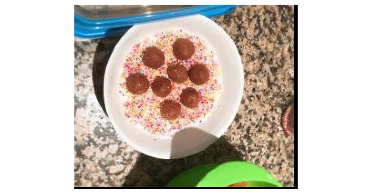 Unicorn balls by Elia. A Thermomix ® recipe in the category Desserts