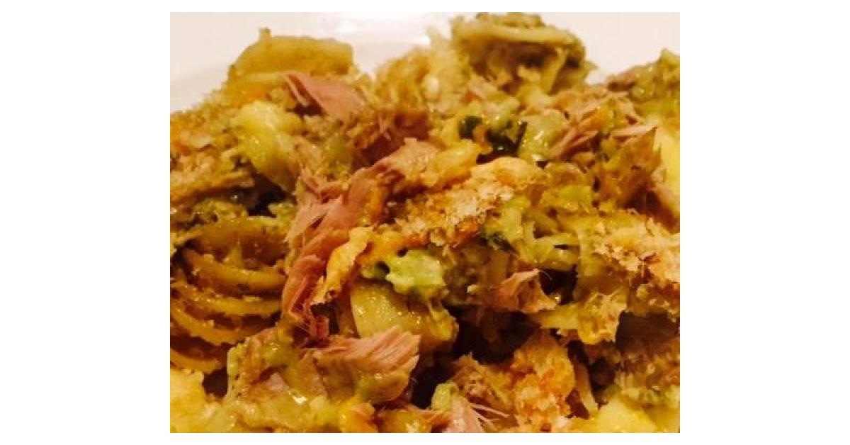 Tuna Bake for Kids with Hidden Veg by KrissyB. A Thermomix ® recipe in the category Main dishes