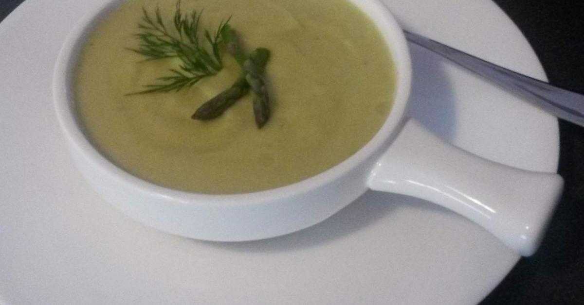 Creamy Asparagus & Cauliflower Soup by DeniseT. A Thermomix ® recipe in