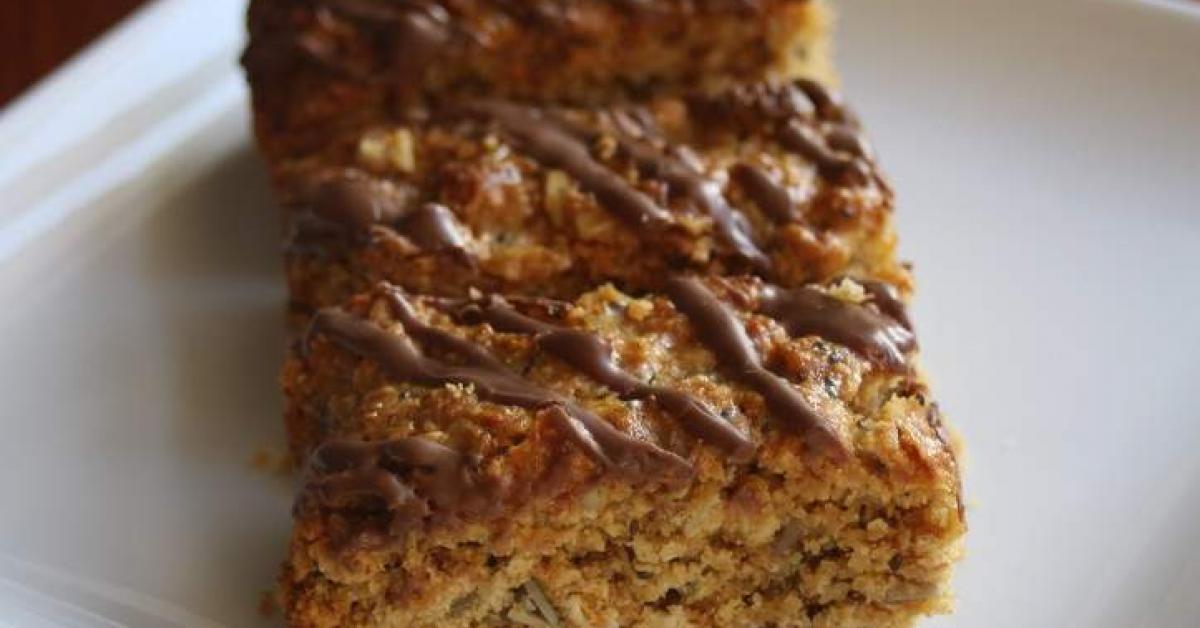 Muesli Bar Slice by Sistermixin. A Thermomix ® recipe in the category