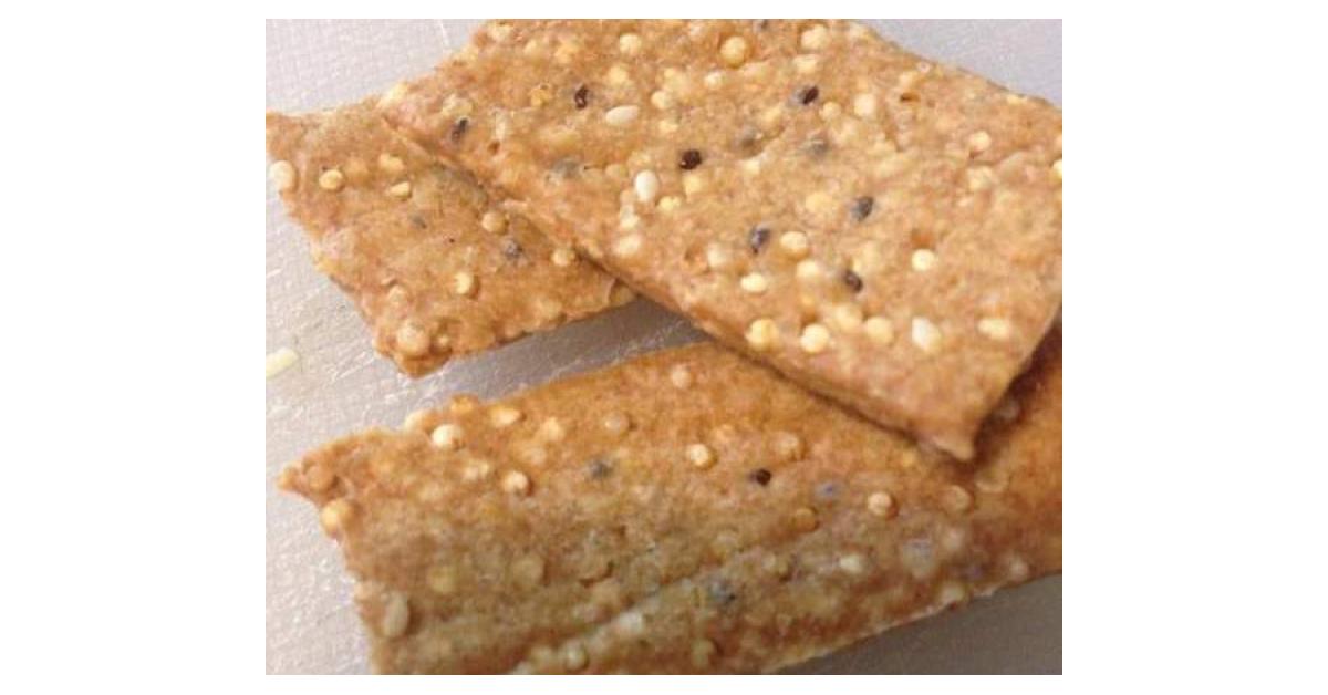 Quinoa crackers by JenA. A Thermomix ® recipe in the category Baking