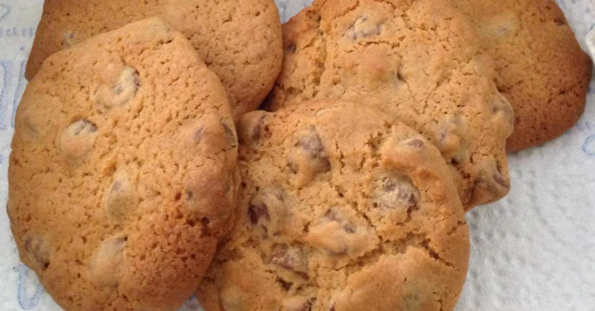 Crunchy Choc Chip Cookies by Kim Clews. A Thermomix ® recipe in the