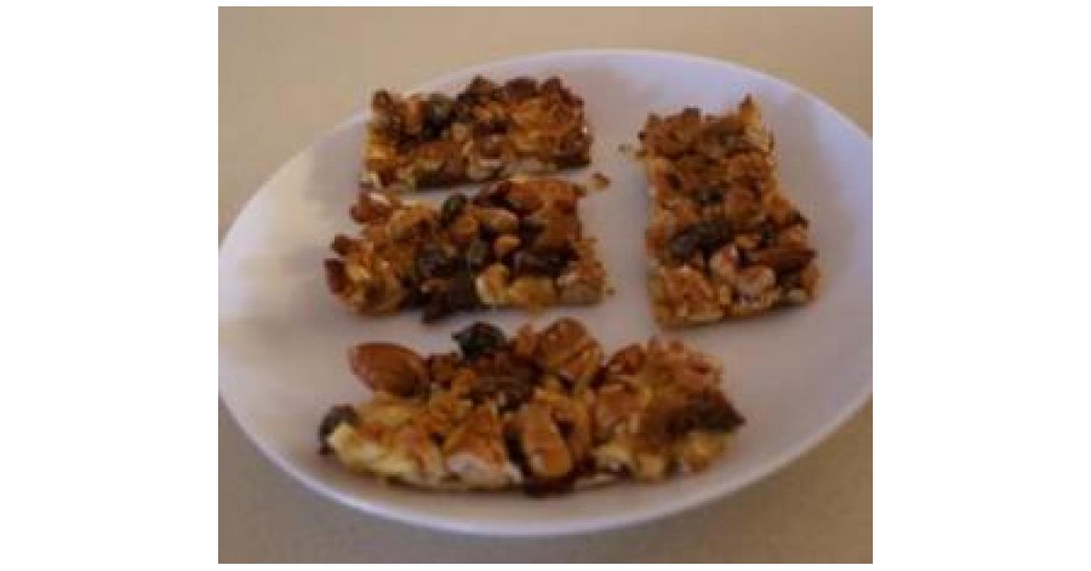 Gluten Free Fruit and Nut Energy Bars by Leanne Sloss. A Thermomix ® recipe in the category
