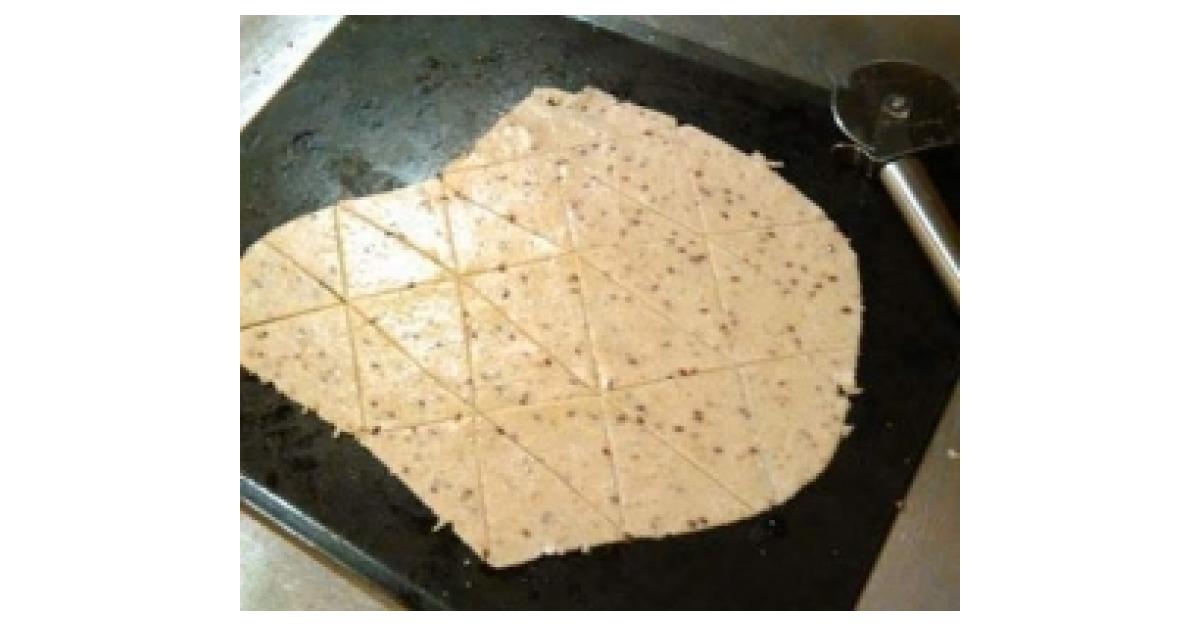 Easy Rice Crackers Gluten & Dairy free by Naomi_N. A Thermomix