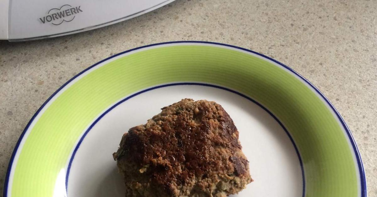 Gluten Free Beef Burger Patties by nattyandgiles. A Thermomix ® recipe