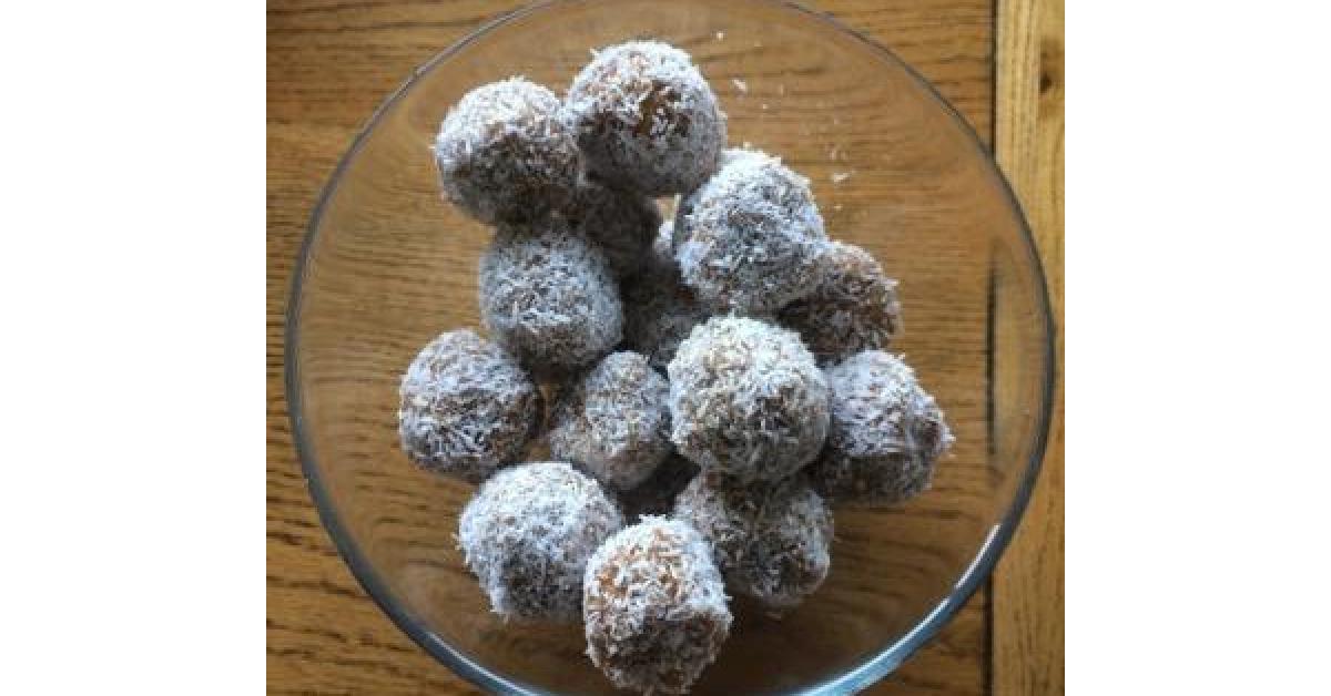 Apricot, Date & Coconut Bliss Balls by Sunset Strip. A Thermomix