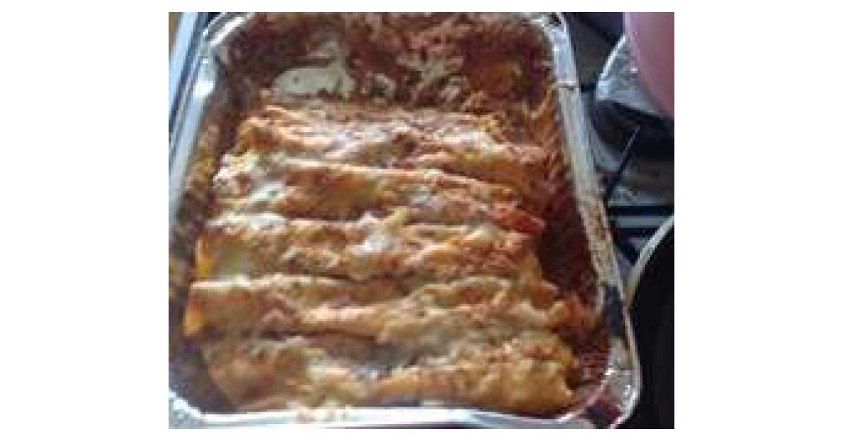 Refried beans and Chicken Enchiladas by stephy3010. A Thermomix