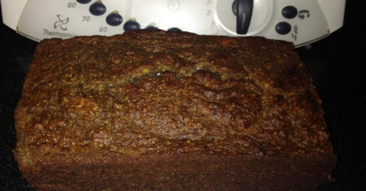 PALEO BANANA & DATE BREAD by welshriggs01. A Thermomix ® recipe in the