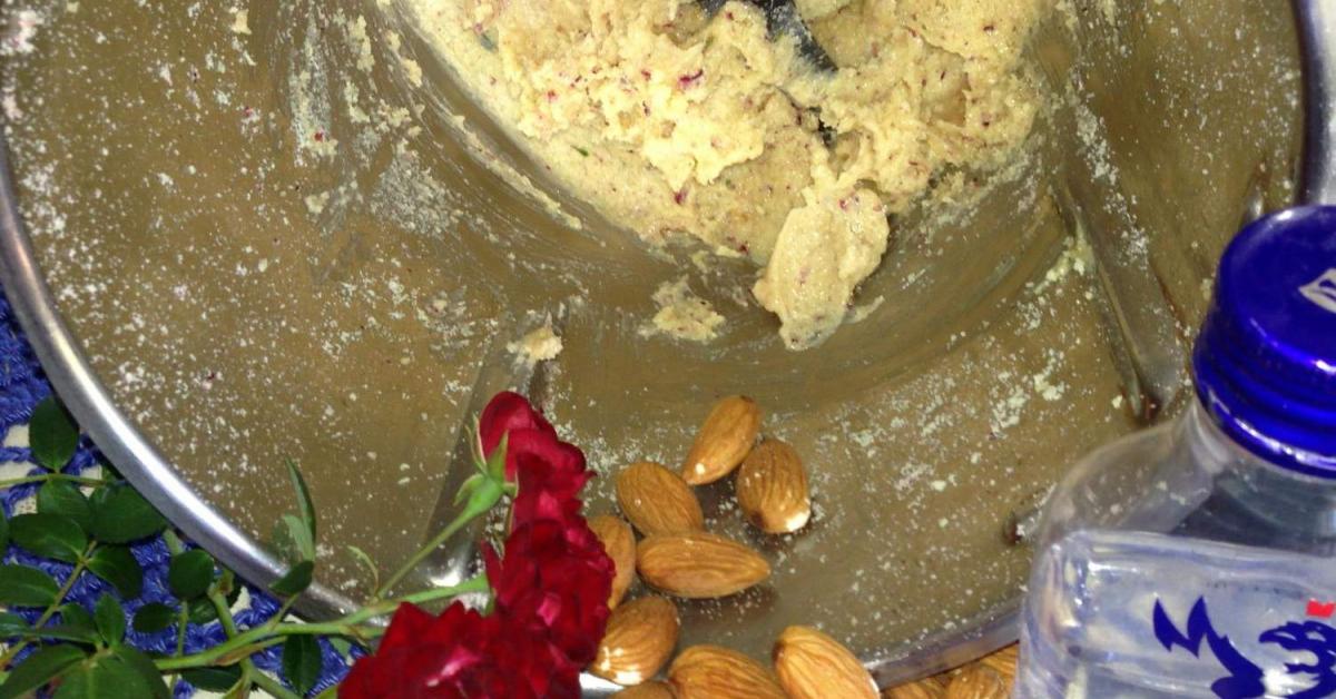 Rose Butter by krautermix. A Thermomix ® recipe in the category Sauces