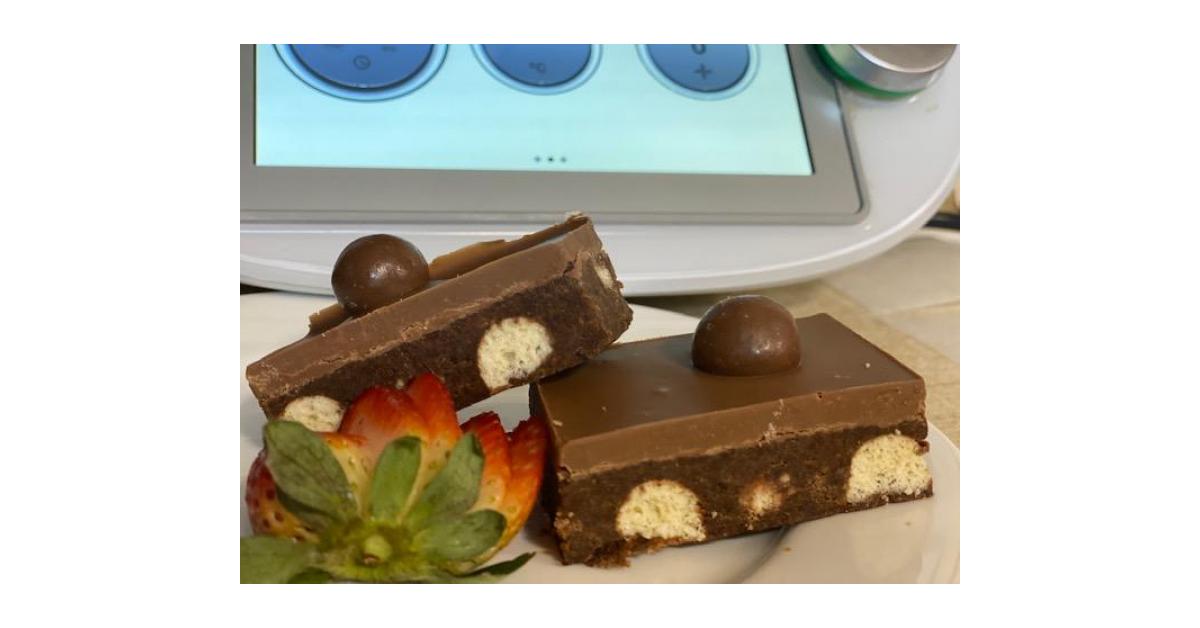 Chocolate Malteser Slice by rhonpalmer. A Thermomix ® recipe in the